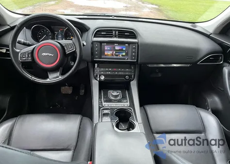 2017 Jaguar F-Pace Premium z USA, uszkodzony, nr VIN SADCJ2BN9HA096252